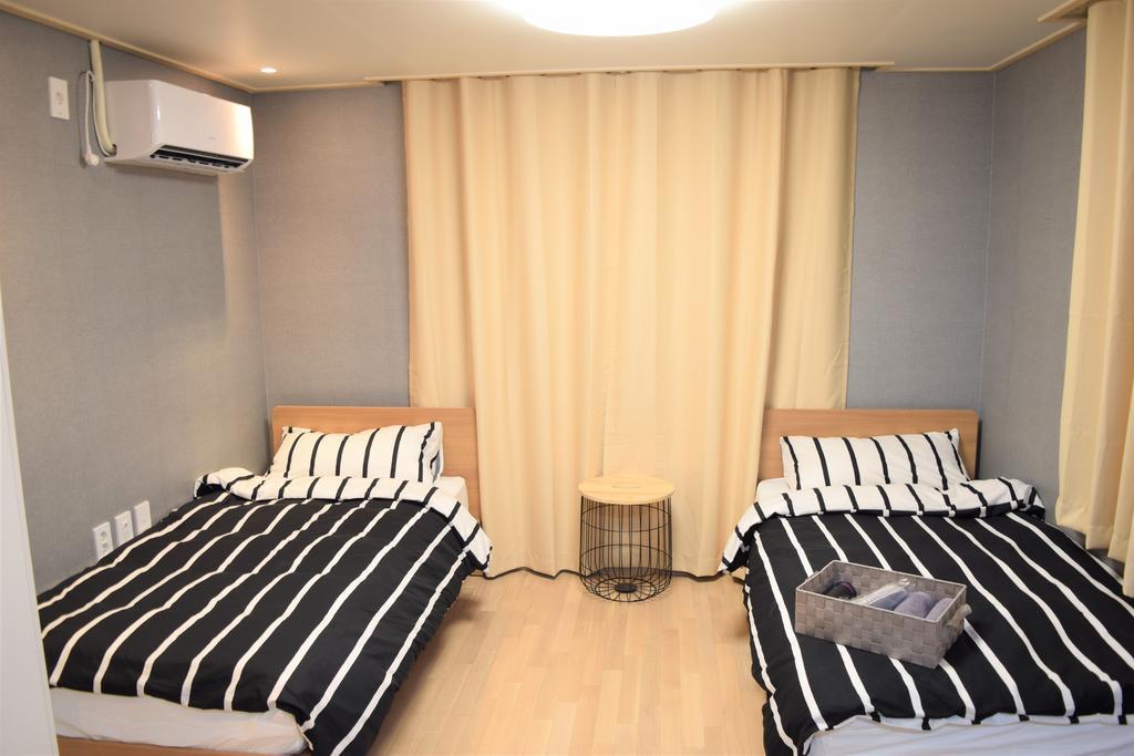 Red Stone Guesthouse Seoul Exterior photo
